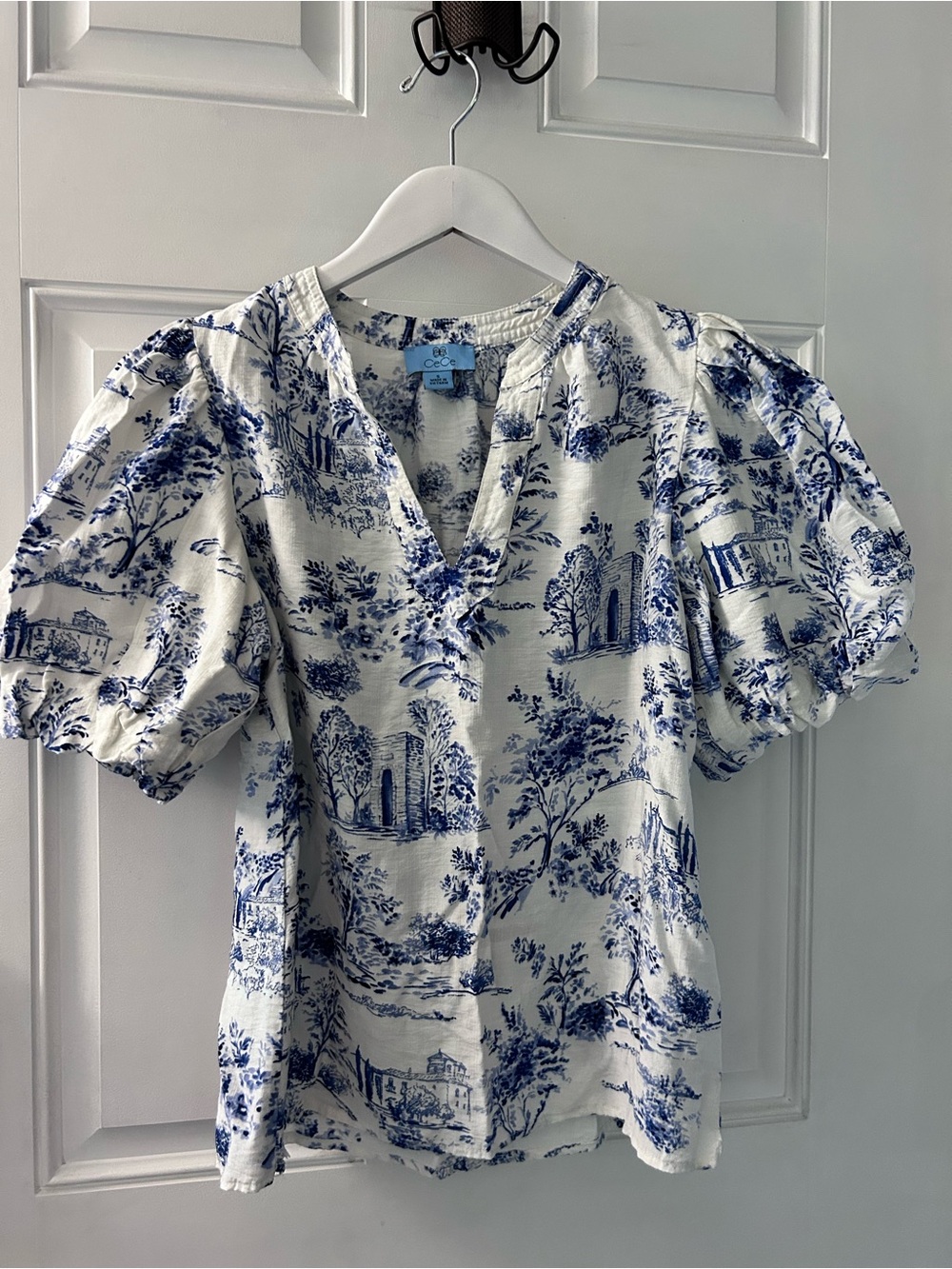 CeCe Blue and White Toile Puff-Sleeve V-Neck Blouse